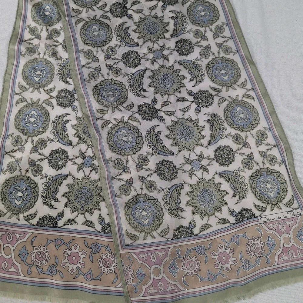 Oscar de la Renta Silk Scarf Floral Paisley Green Pink Blue Japan VTG Grandma